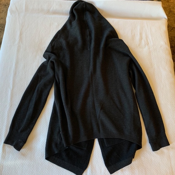 🔥HOST PICK🔥 Lululemon Cabin Yogi Wrap, Size 4 - Picture 12 of 16